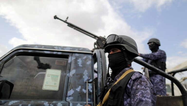 israil-yemeni-vurdu-fuze-usleri-hedef-alindi-TjFzGrJM.jpg