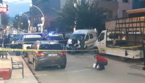 trafik kavgasi kanli bitti 1 kisi ayagindan silahla vuruldu Bc7jxY9X.jpg